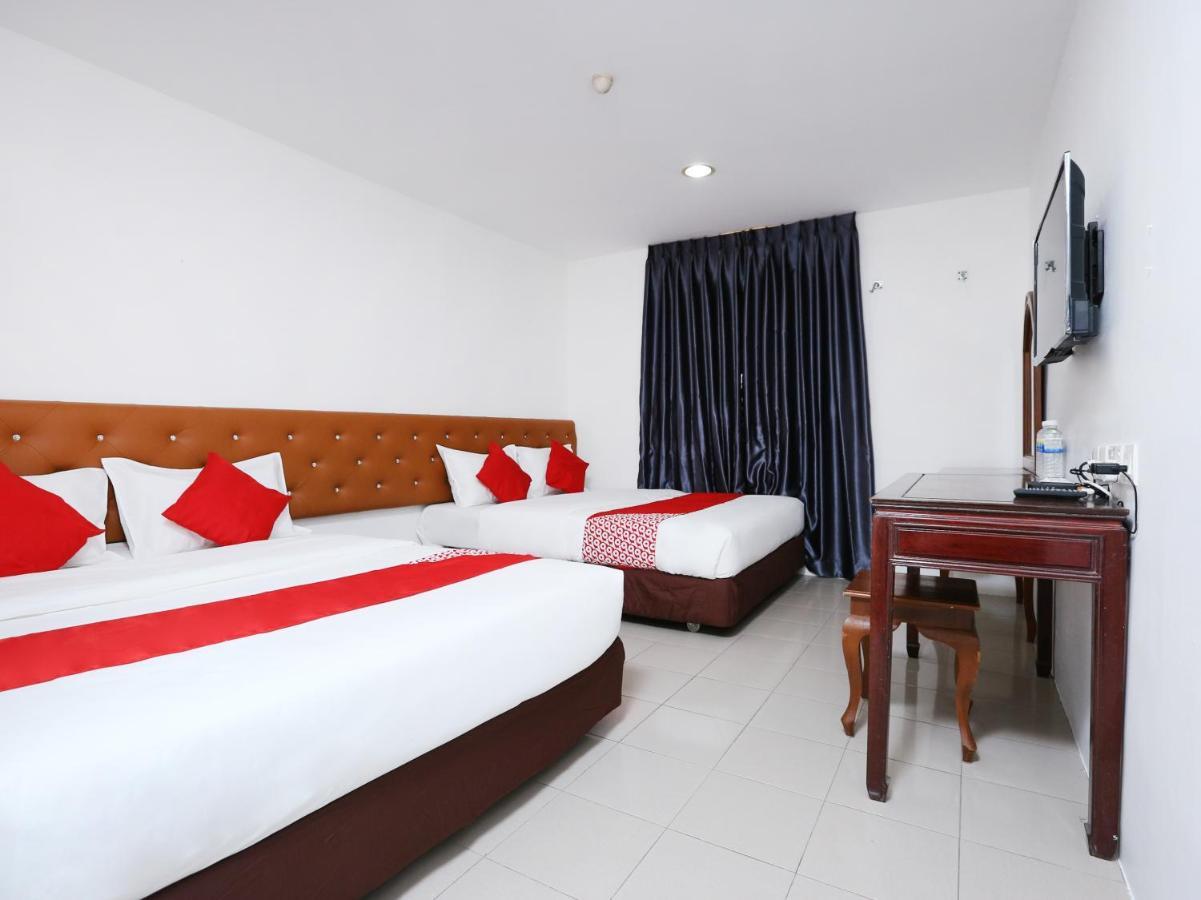 Oyo 89672 Eg Hotel Jj Johor Bahru Exterior foto