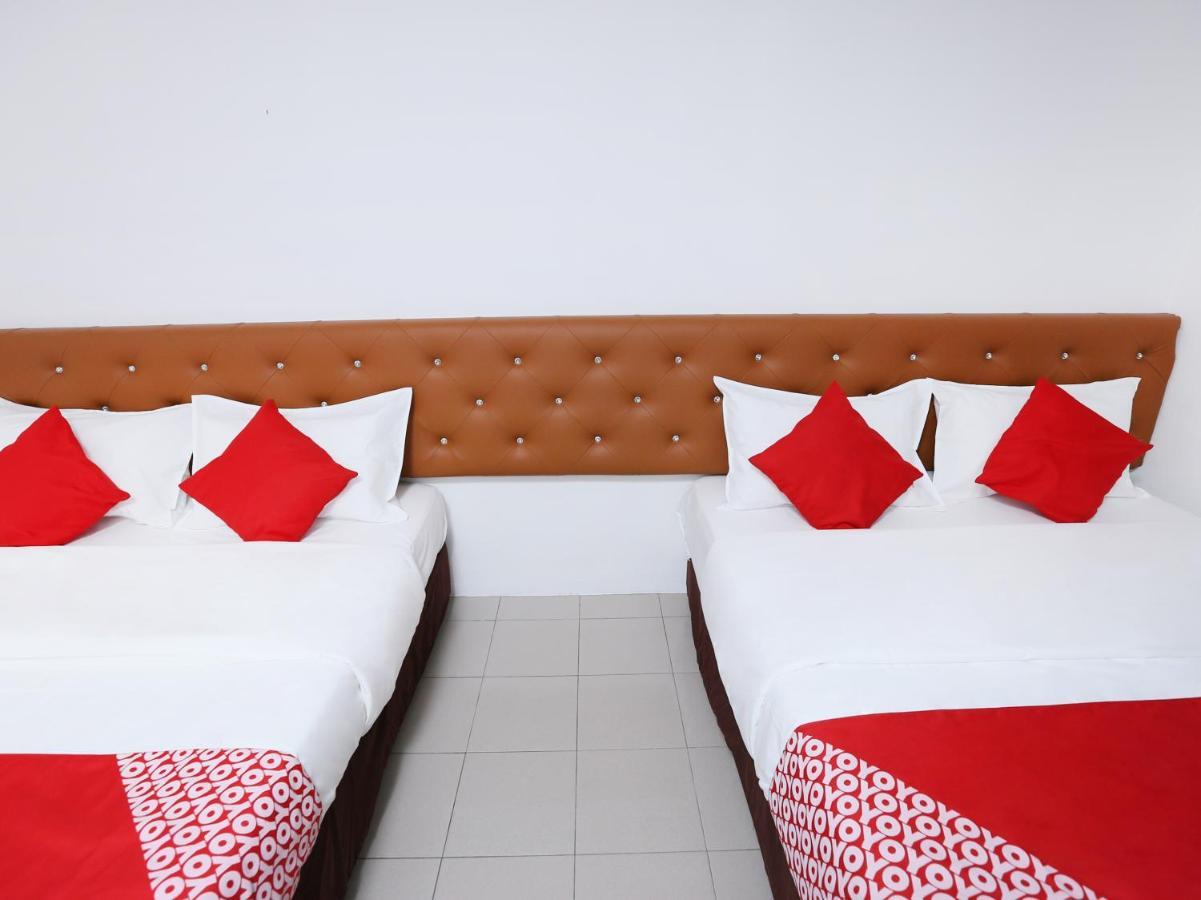 Oyo 89672 Eg Hotel Jj Johor Bahru Exterior foto