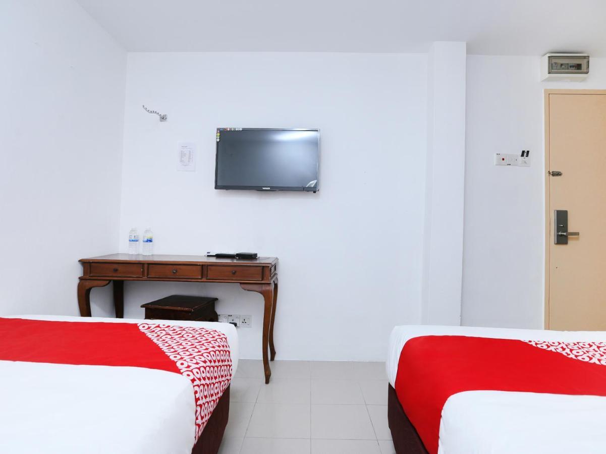 Oyo 89672 Eg Hotel Jj Johor Bahru Exterior foto