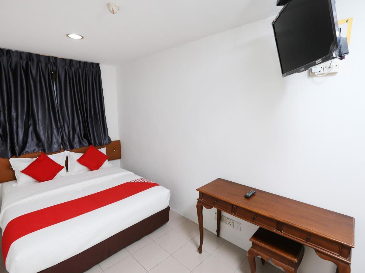 Oyo 89672 Eg Hotel Jj Johor Bahru Exterior foto