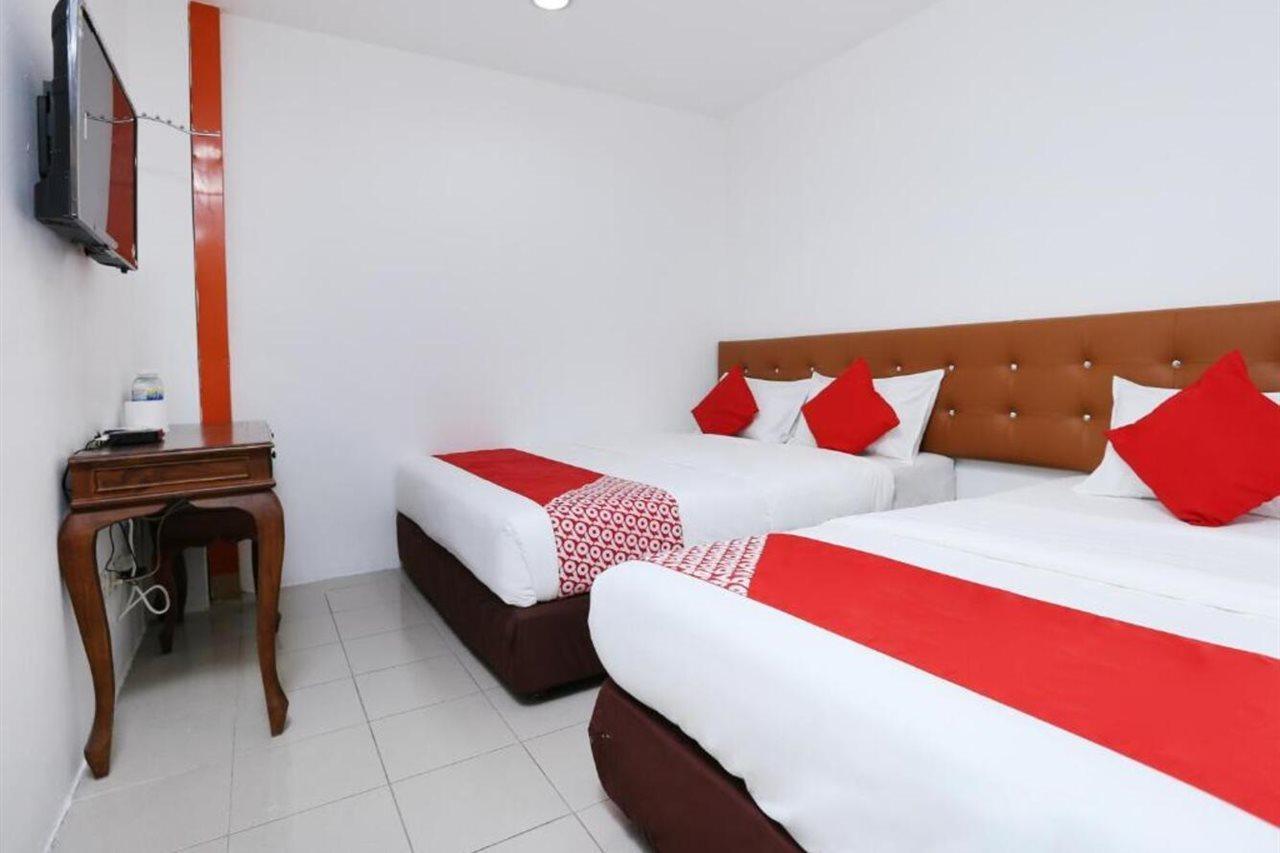 Oyo 89672 Eg Hotel Jj Johor Bahru Exterior foto